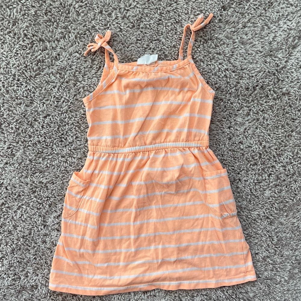 👶🏻5/$10👶🏻 Girls dress